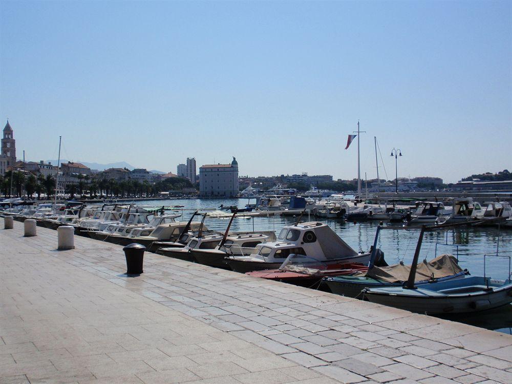 Malena Palace Experience Split Exterior photo