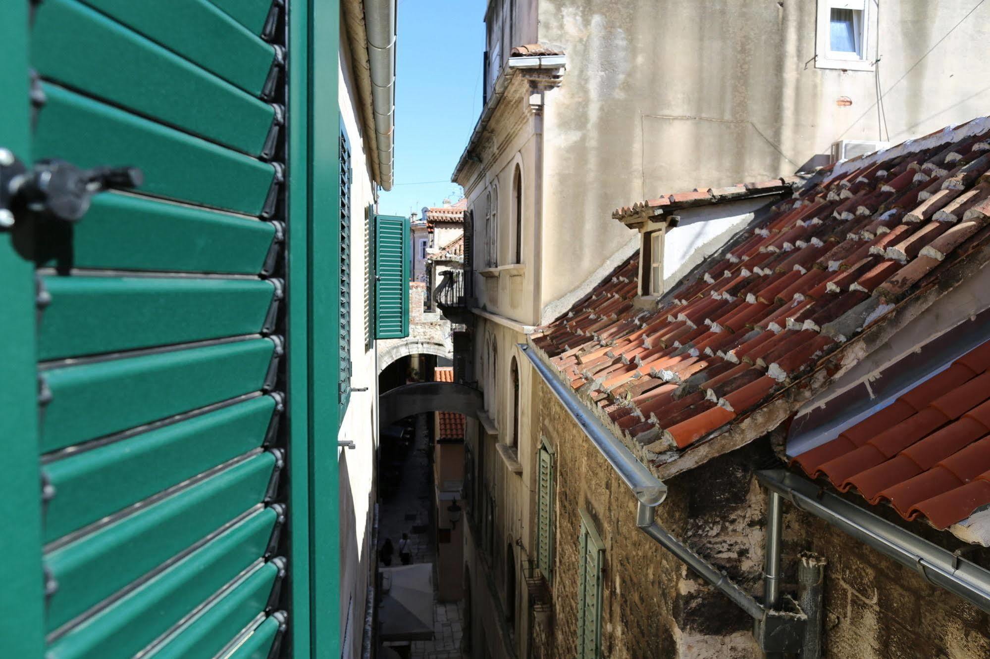 Malena Palace Experience Split Exterior photo